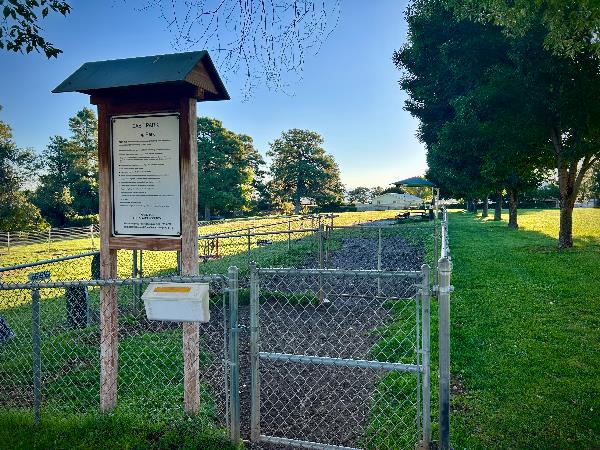 A photo of East Park dog park. 