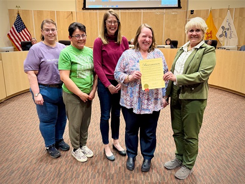 Library Proclamation Photo Op with four Library staff and one County Councilor
